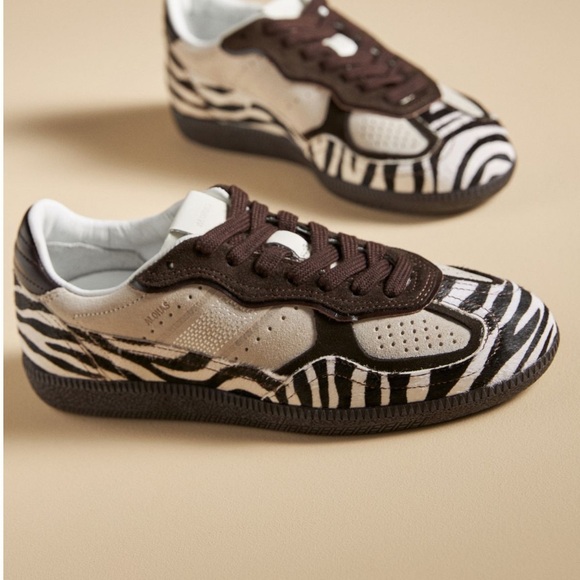 ALOHAS Zebra Sneakers - Picture 3 of 12